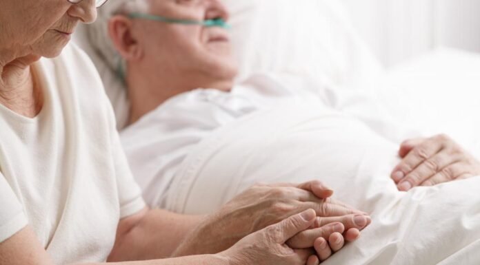 Experts Are Shedding Light on the ‘Death Rattle’ Phenomenon Before Passing