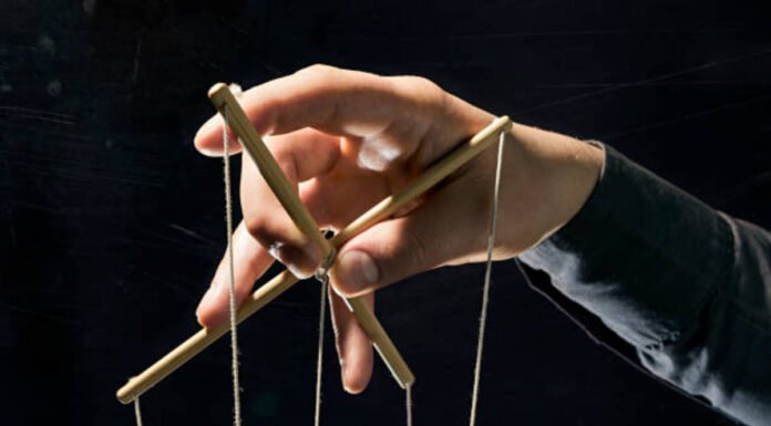 5 Signs That You’re Not Loved, You Are Being Used