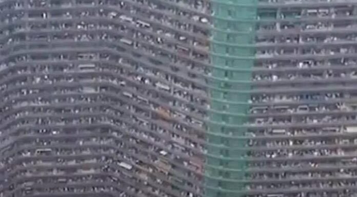 SOTD! Inside a Dystopian Apartment Block Where That Houses Over 20,000 Residence