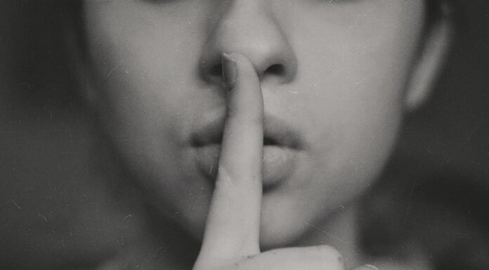 6 Signs She’s Keeping Her Intimate Past a Secret