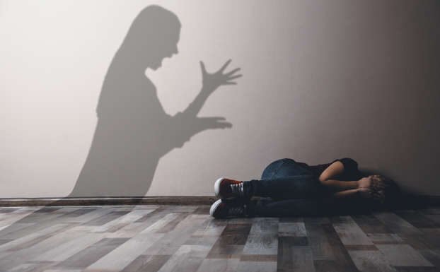 8 things someone raised by an emotionally abusive mom will understand