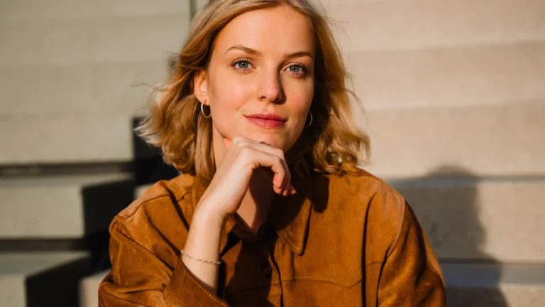 10 Sweet Things Women Secretly Want to Hear During Closenes