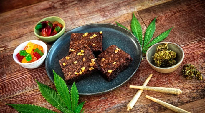 If You’re Still Smoking Weed at 30, Scientists Have Bad News