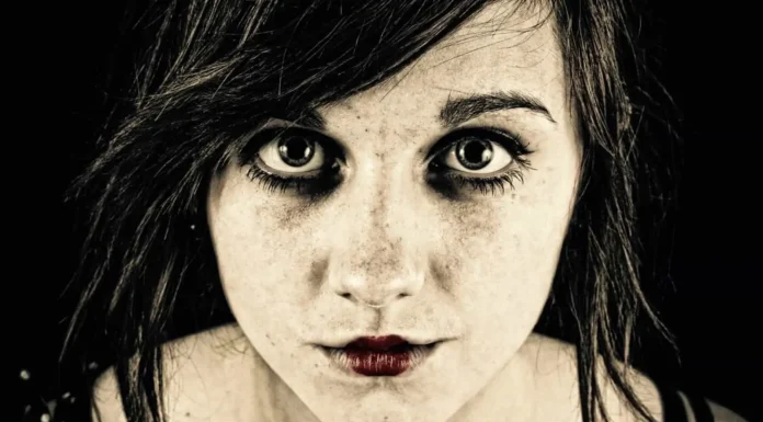 9 Common Phrases Sociopaths Might Use On The People They Love