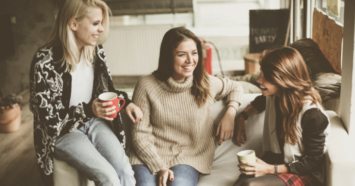 traits-of-people-who-choose-to-keep-their-social-circle-small