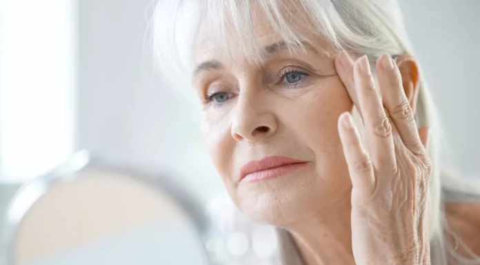 6 habits that make older women look beautiful