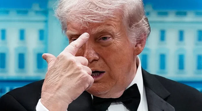Expert breaks down why Donald Trump did not react during WHCD assassination attempt