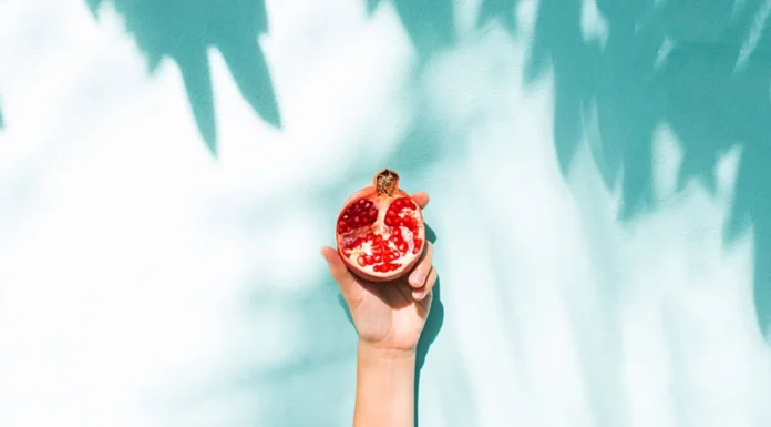 18 Powerful Foods That Can Boost Your Energy and Performance During Intimacy
