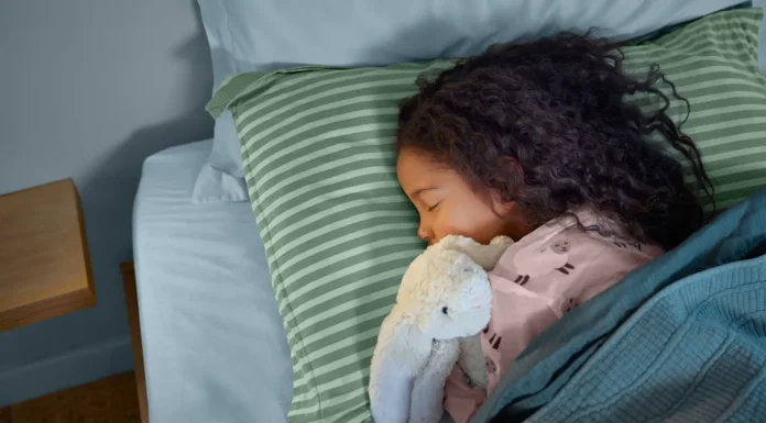 If your child scratches at night, THIS could be the hidden reason…